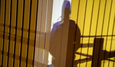 Allt fler unga utsätts för människohandel i Sverige