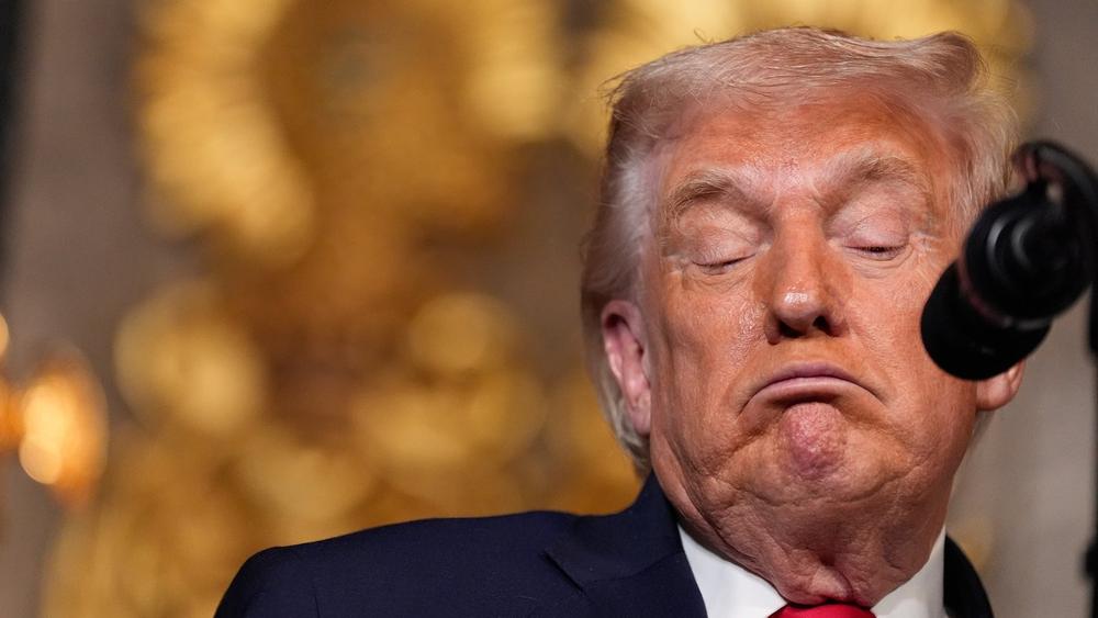 Trump kallar hem nästan 30 ambassadörer världen över