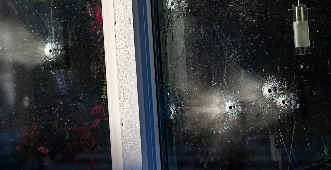 Antalet skjutningar i Sverige halverade på ett år