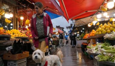 Iran lättar på klädregler – och avrättar rekordmånga