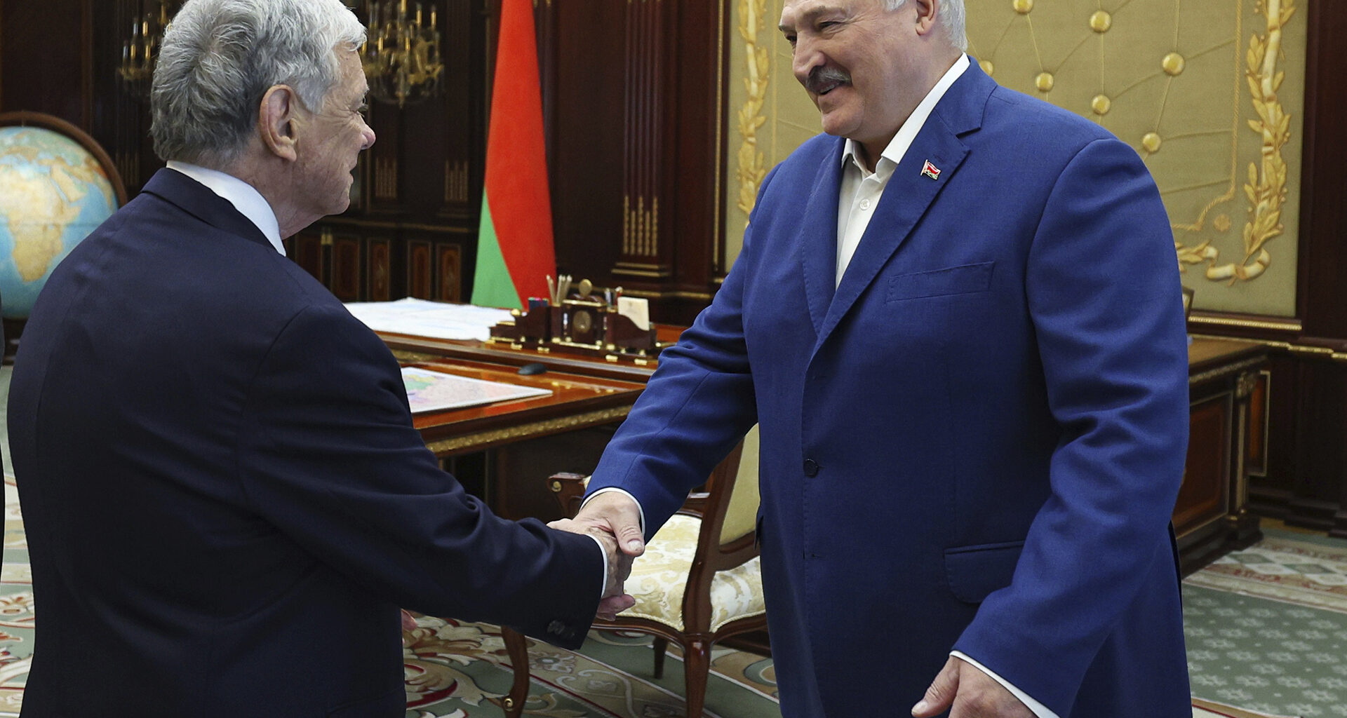 Trumps sändebud blidkade Lukasjenko – med fetmamedicin