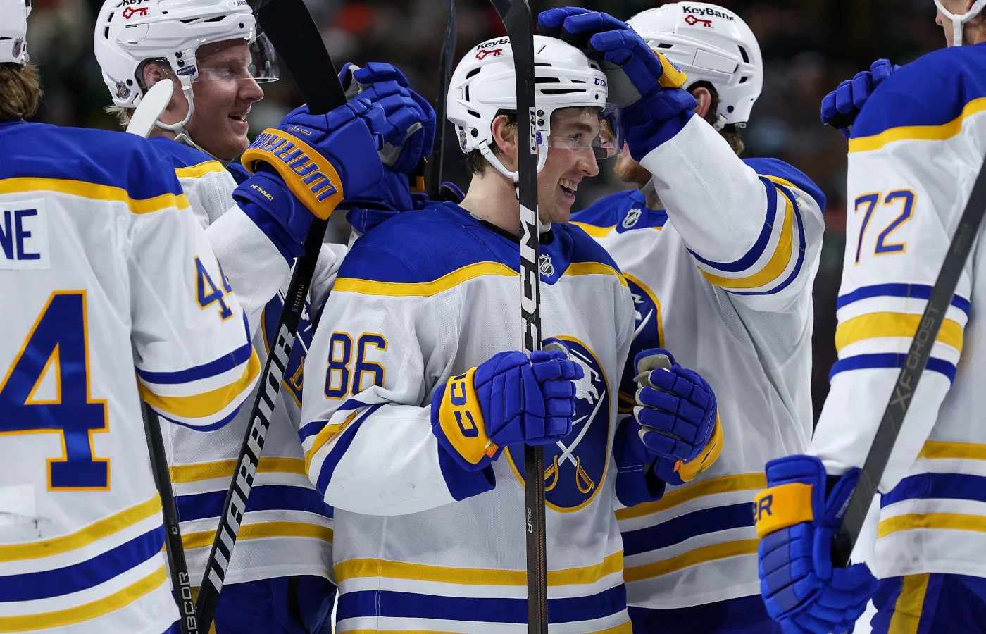 Noah Östlund kallades upp till NHL – blev målskytt direkt