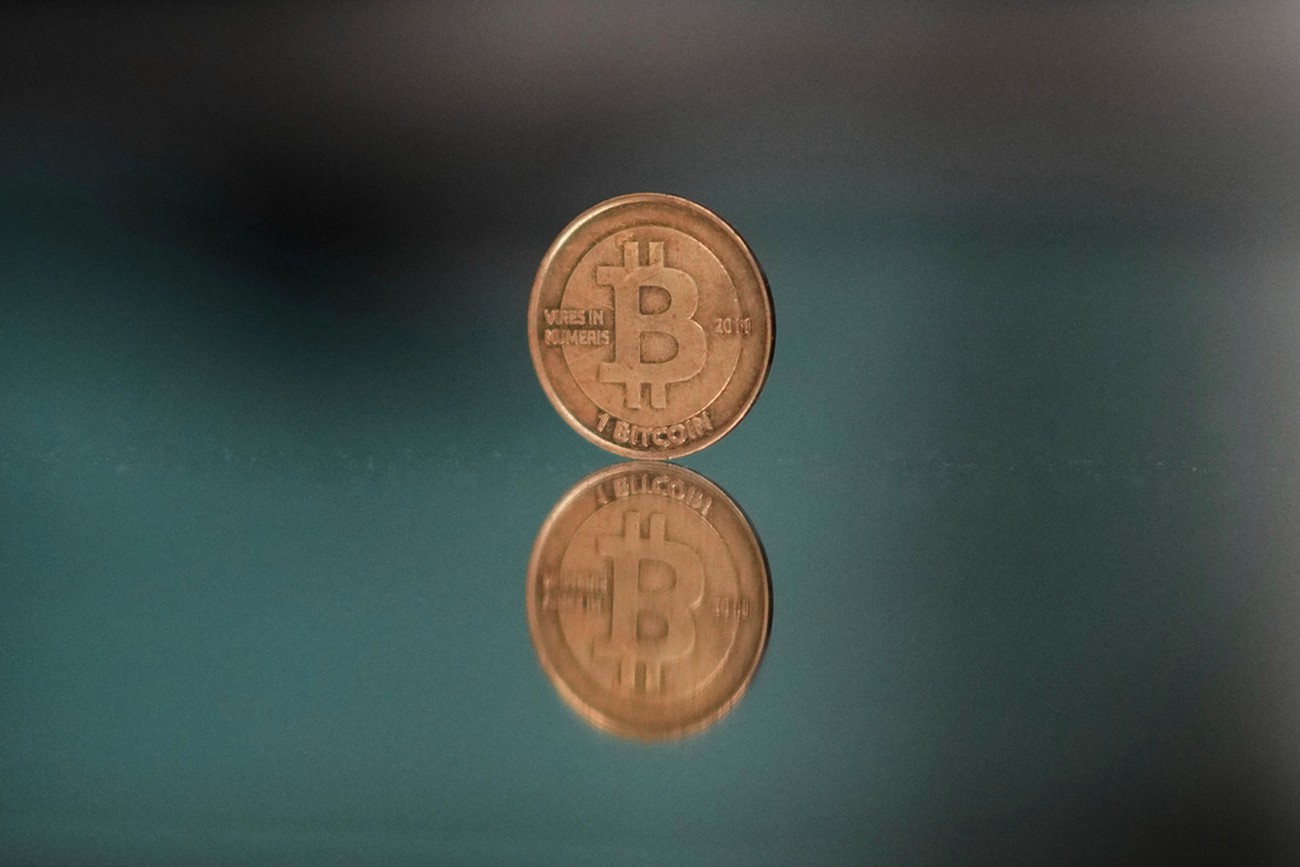Raset för bitcoin fortsätter – december inleds med kursfall