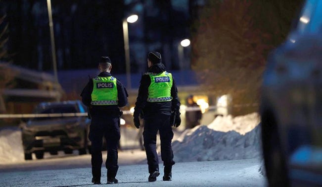 Avspärrningar vid villan den 25 december.