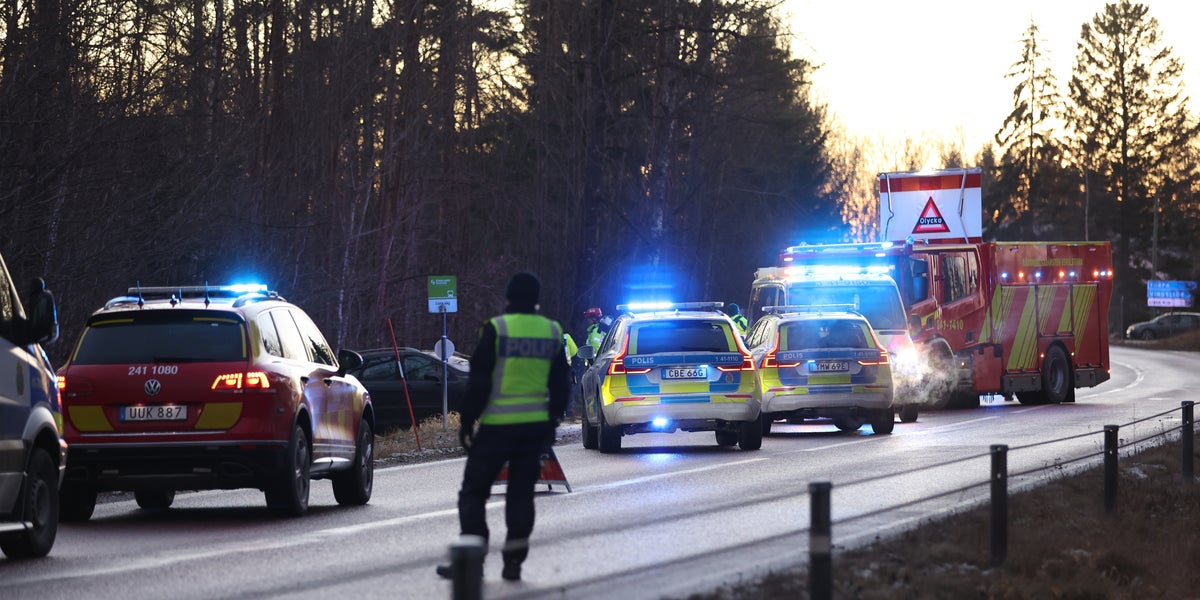 Frontalkrock – två personer till sjukhus