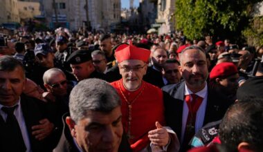 Tusentals firar jul i Betlehem – ”dag av hopp”