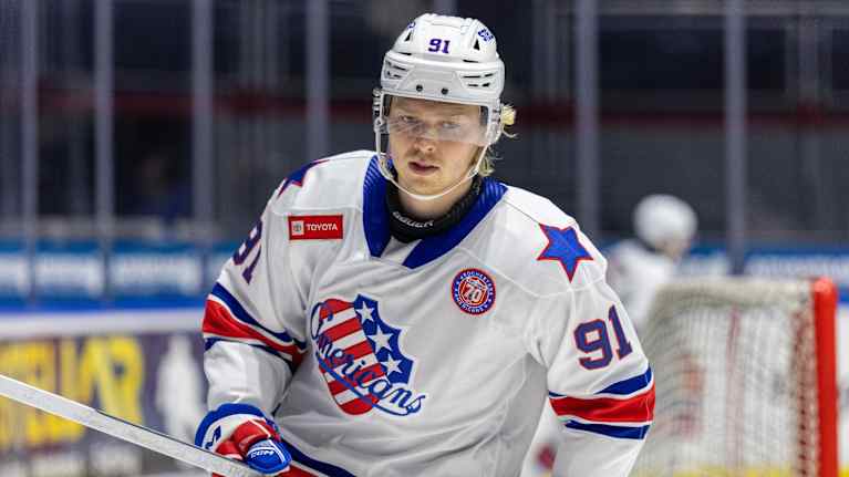 Konsta Helenius i AHL.