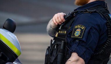 Polis jagar person som såg ut att skjuta mot andra