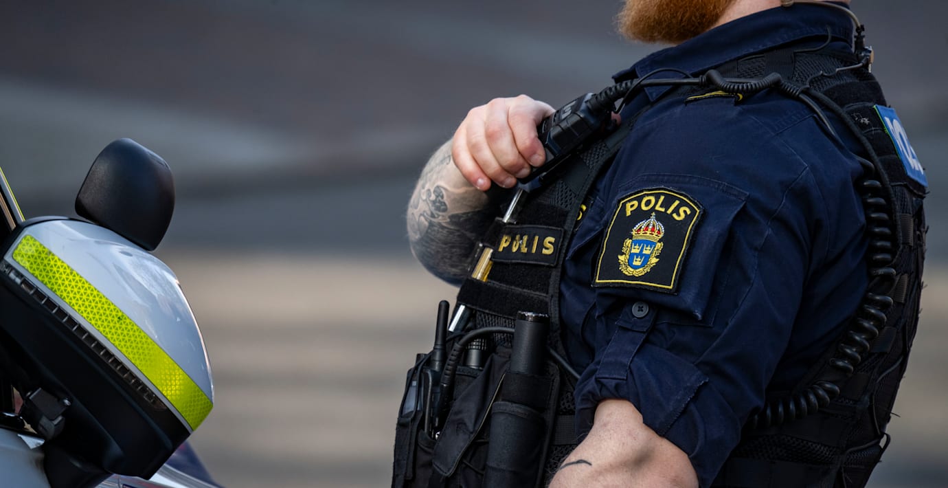 Polis jagar person som såg ut att skjuta mot andra