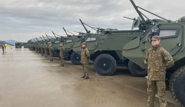DN Direkt – Sverige köper pansarterrängbilar för 1,5 miljarder