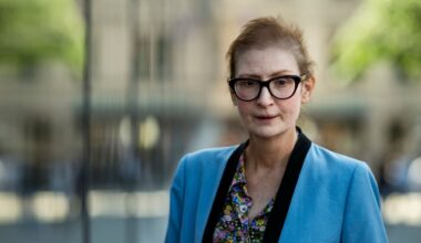 Birgitta Ohlsson öppnar för politisk comeback