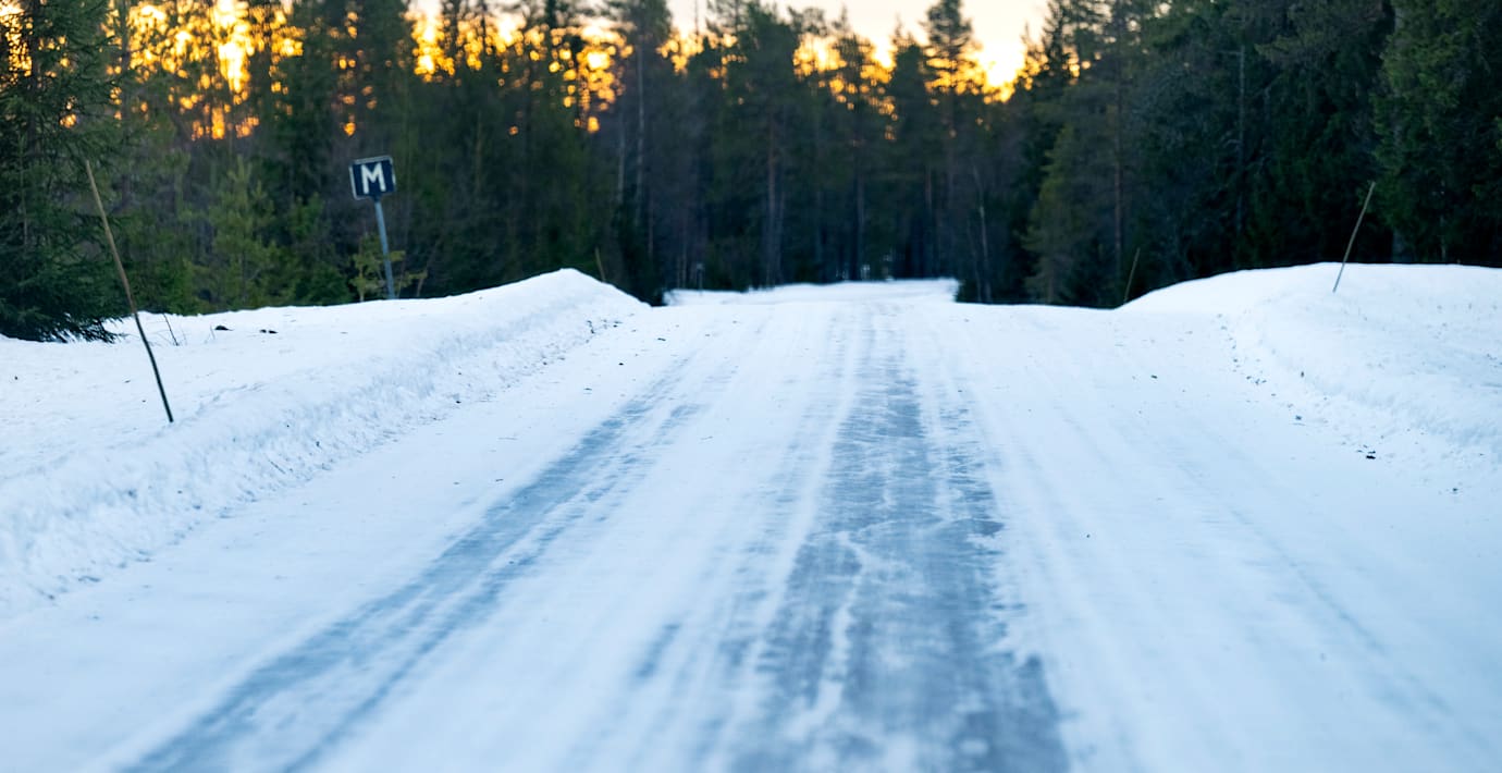 Gul varning för plötslig ishalka i norra Sverige