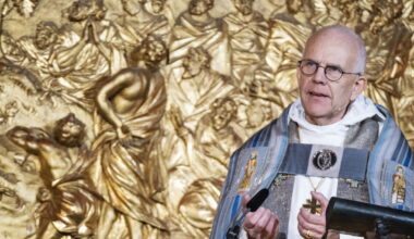 Ärkebiskopen ber om hjälp med julpredikan