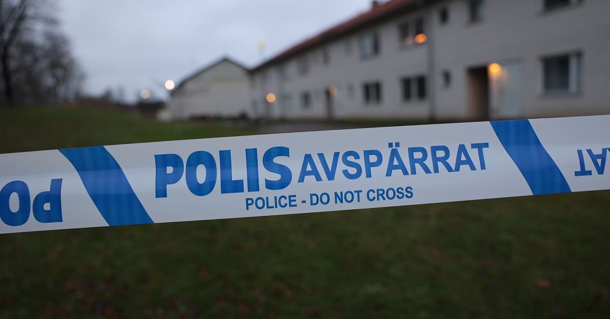 Stor polisinsats i Söderfors – polisen utreder grovt brott