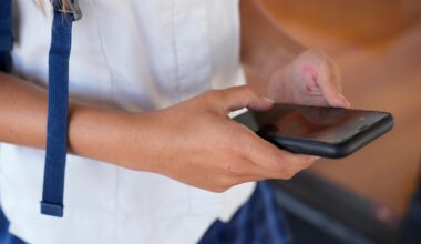 Frankrike vill förbjuda sociala medier för barn