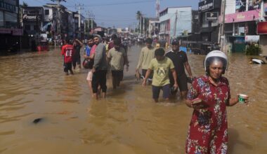 Dödssiffran stiger i Sri Lanka efter cyklonen