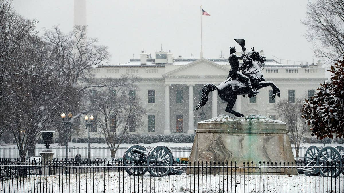 Vita husets porträttvägg – nu med förolämpningar