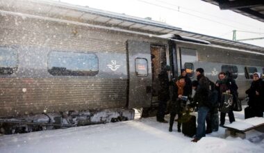 Båt- och tågtrafik ställs in efter vädervarningar - NT