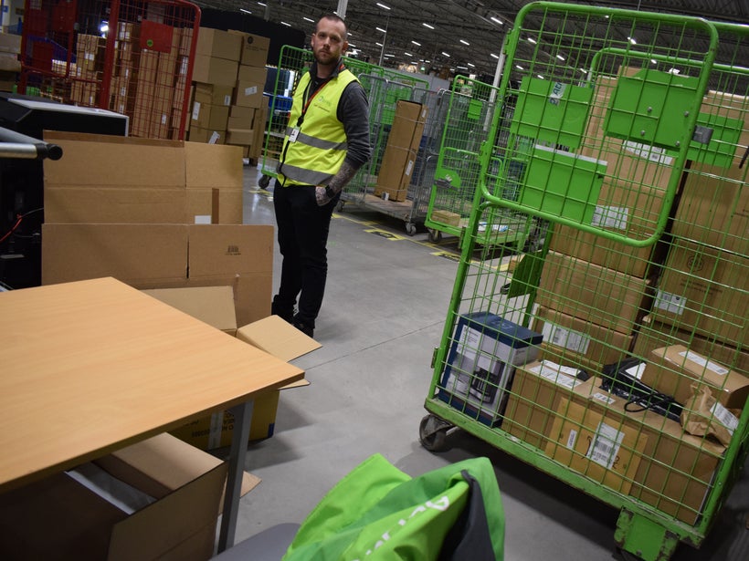 Under måndagsdygnet väntades minst 100 000 paket passera terminalen vilket skulle innebära rekord. 