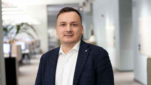 ”En tredjedel av alla skulder som registreras hos oss är under 800 kronor. Med de avgifter som tillkommer blir det betydligt dyrare”, säger Davor Vuleta, analytiker hos Kronofogden