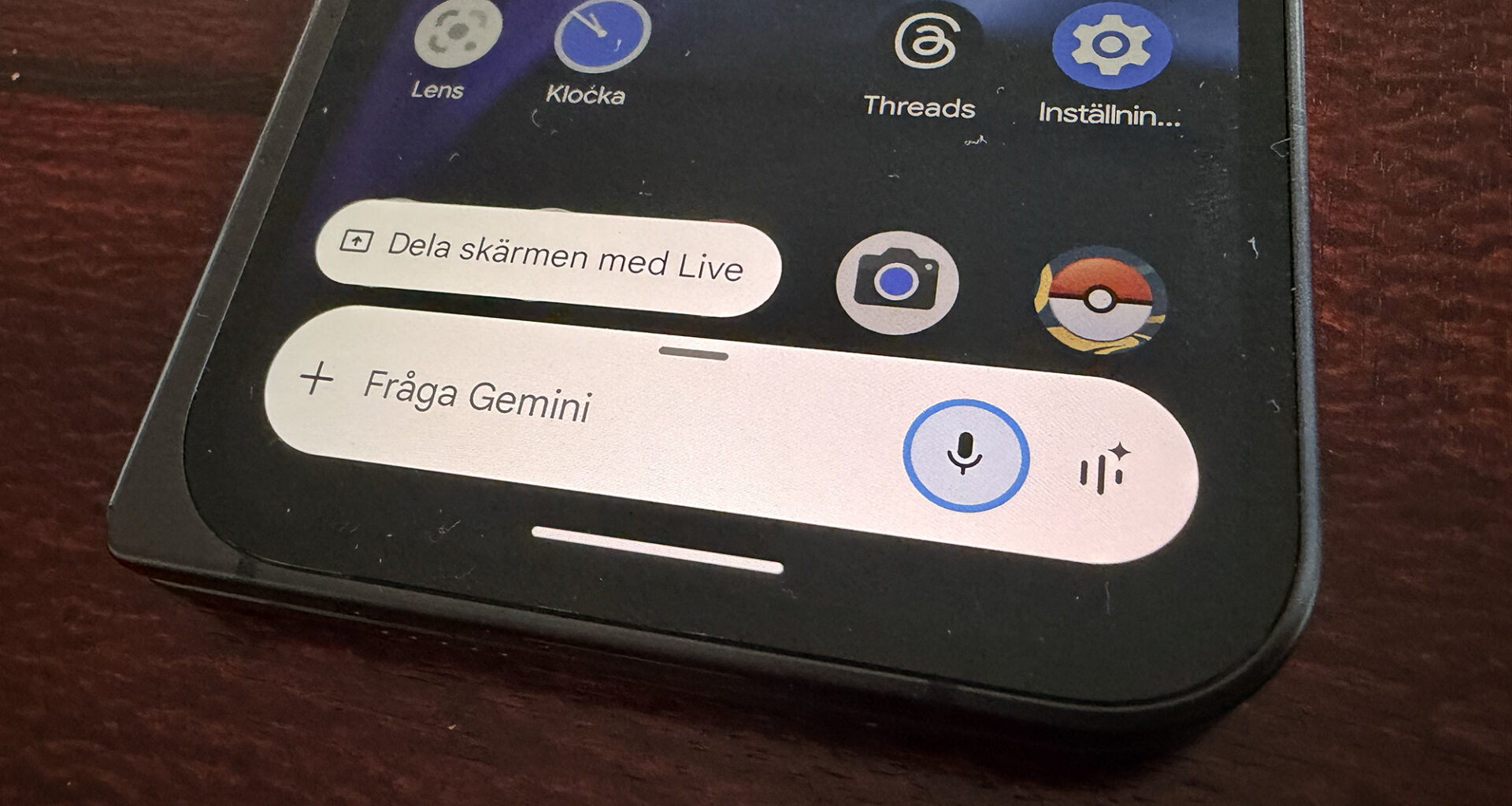 En del Android-användare måste vänta på Gemini lite till. Får behålla Google Assistant till nästa år.