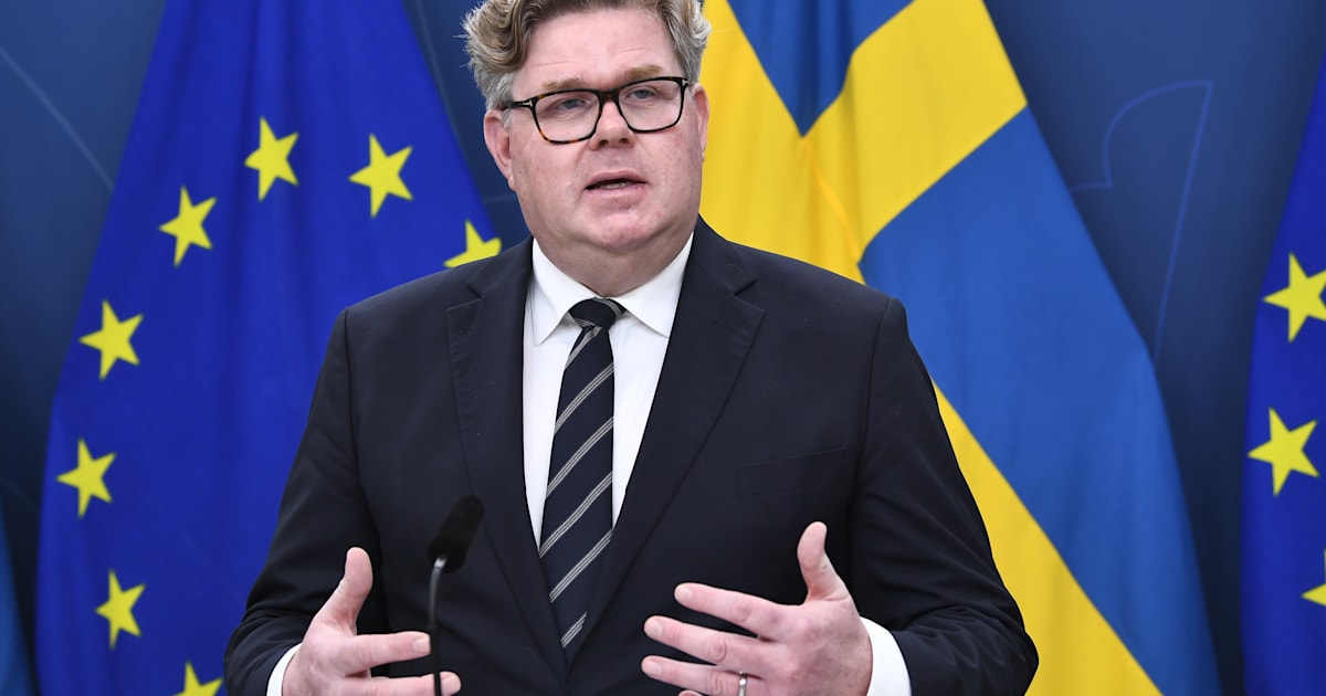 Vill kunna ta gängtoppars medborgarskap - SvD