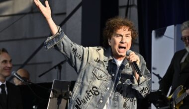 Magnus Uggla gör sommarturné - Västerbottens-Kuriren