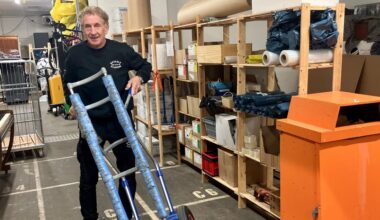 Svante Nilsson jobbar heltid vid 80 års ålder