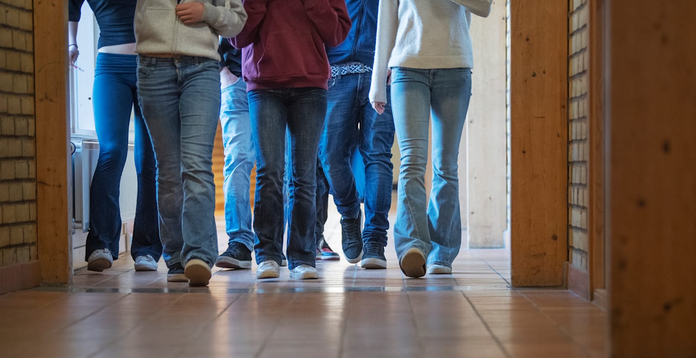 Hot och våld i skolan ökar – elevassistenter utsatta