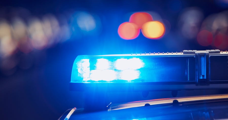 Grävmaskin körde på buss: Glas krossades