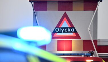 Frontalkrock utanför Vetlanda – två till sjukhus