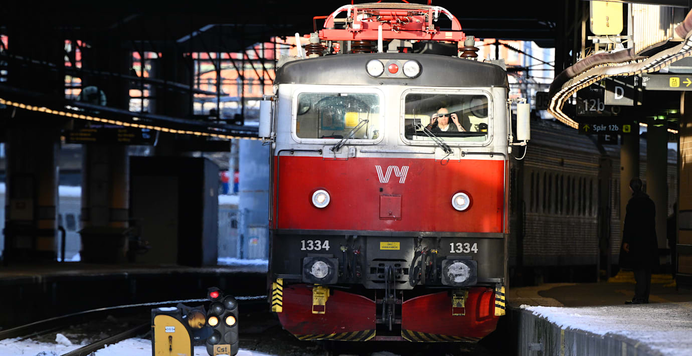Full tomte drog i nödbromsen – tågförseningar