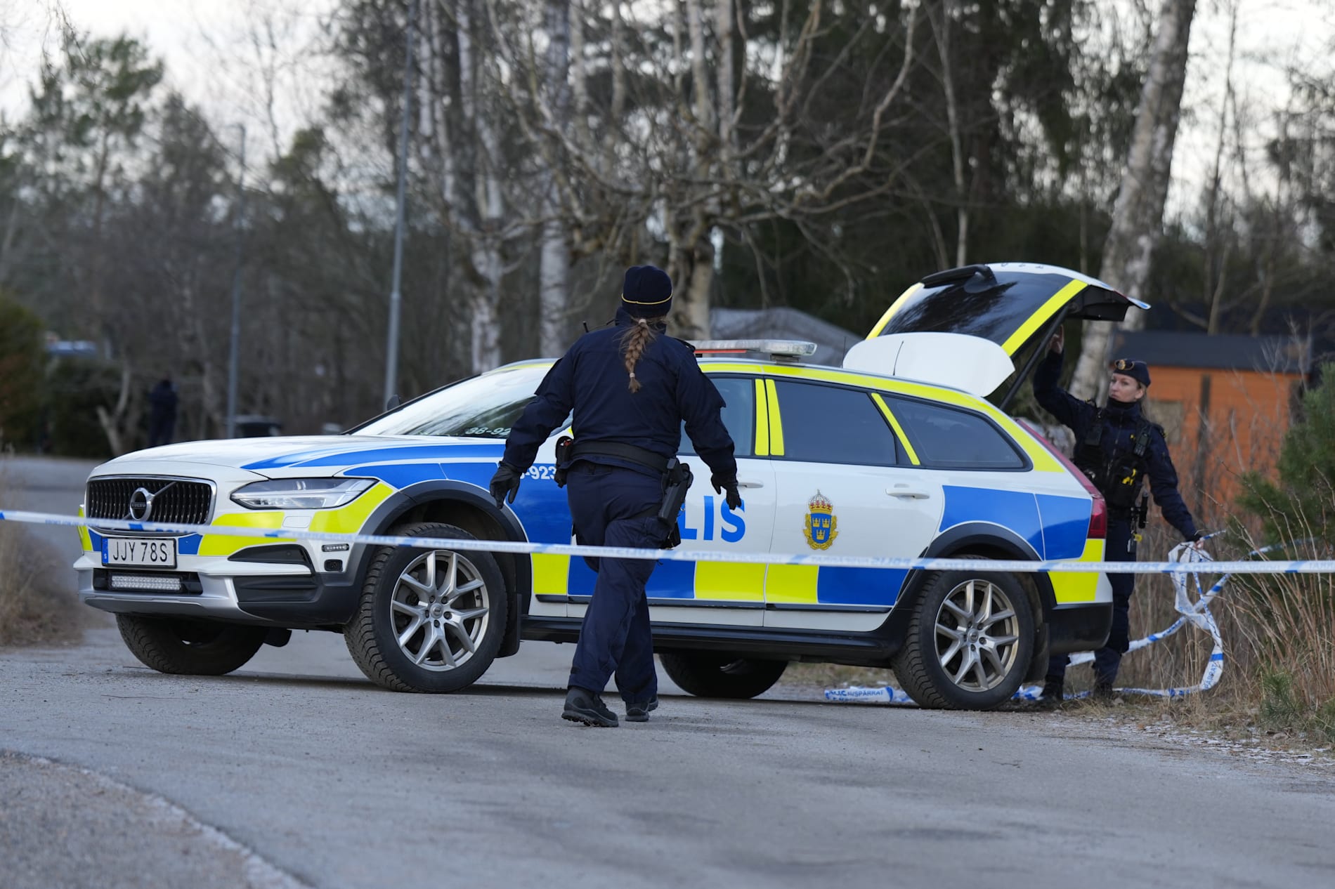 Polis hade under lördagen en lång spaningsinsats mot den misstänkta gärningspersonen.