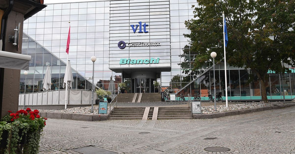 Lokaltidning i Västerås attackerad med avföring