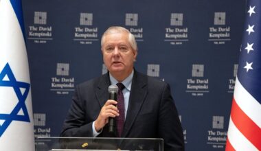 Hamas lägger inte ner sina vapen