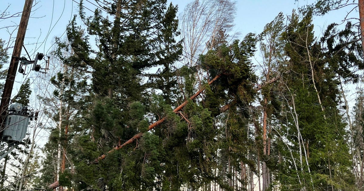 Tusentals strömlösa efter stormen ”Ett slagfält”