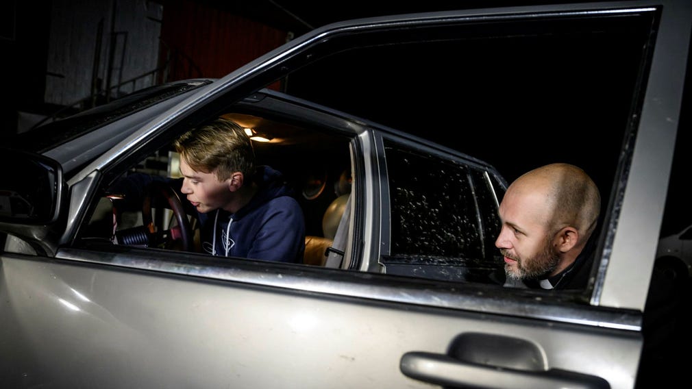 Leon Morin har en egen epa. ”Det är kul att hänga med kompisar”, säger han.