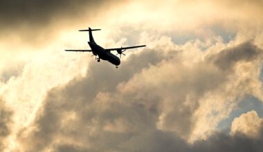 Fångar får privatflyg för 100 miljoner: ”Som en kung”