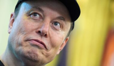 Musk blir först i världen med en förmögenhet över 700 miljarder dollar