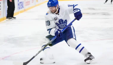 Agenten dementerar uppgifterna: "Pågår inga förhandlingar"