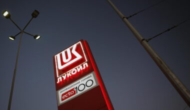 Washington minskar pressen på ryska Lukoil