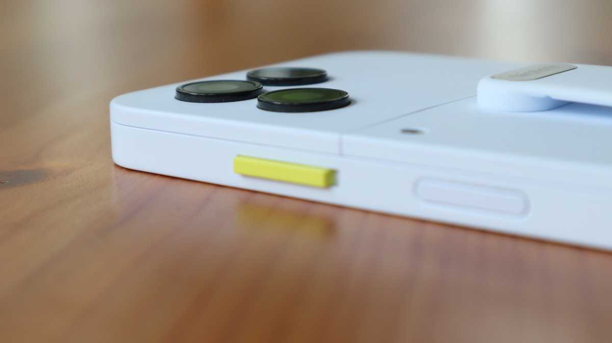 Fairphone Gen 6 Cameras and Switch button