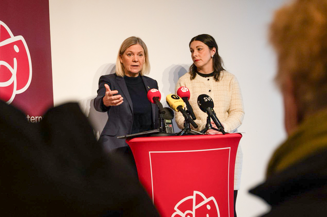 Magdalena Andersson och Teresa Carvalho på pressträff
