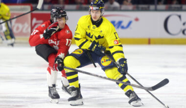 Juniorkronorna tog revansch mot Kanada