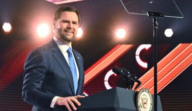 JD Vance om pajkastningen: ”Är renlärighetstester”