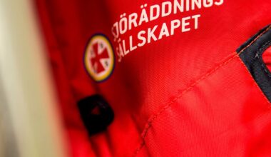 Stor sökinsats efter försvunnen båt i Oxelösund