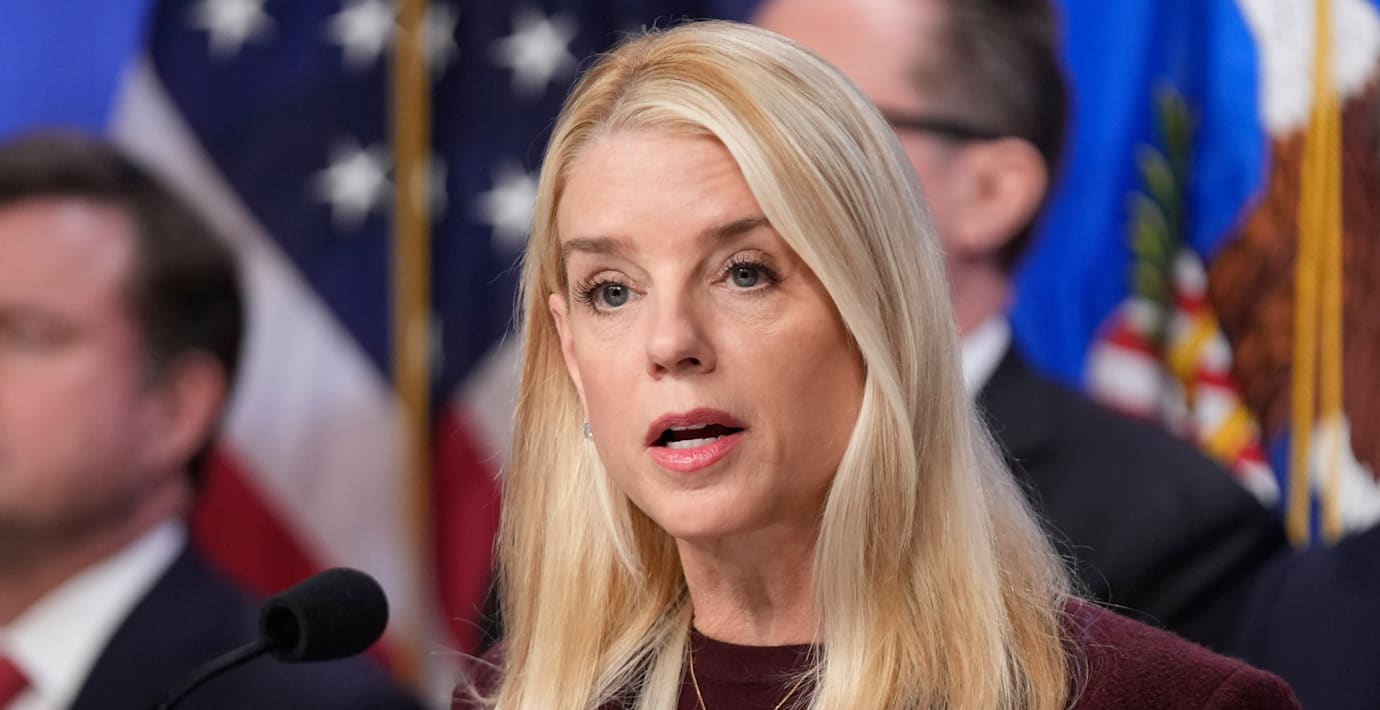 Hot om rättsliga åtgärder mot USA:s justitieminister