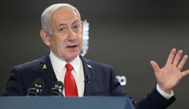 Netanyahu spelar på Israels isolering i världen