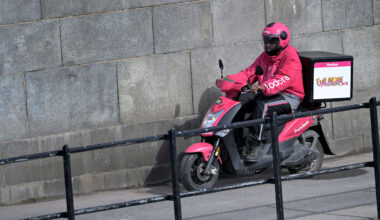 Allt fler unga skuldsatta på grund av hämtmat