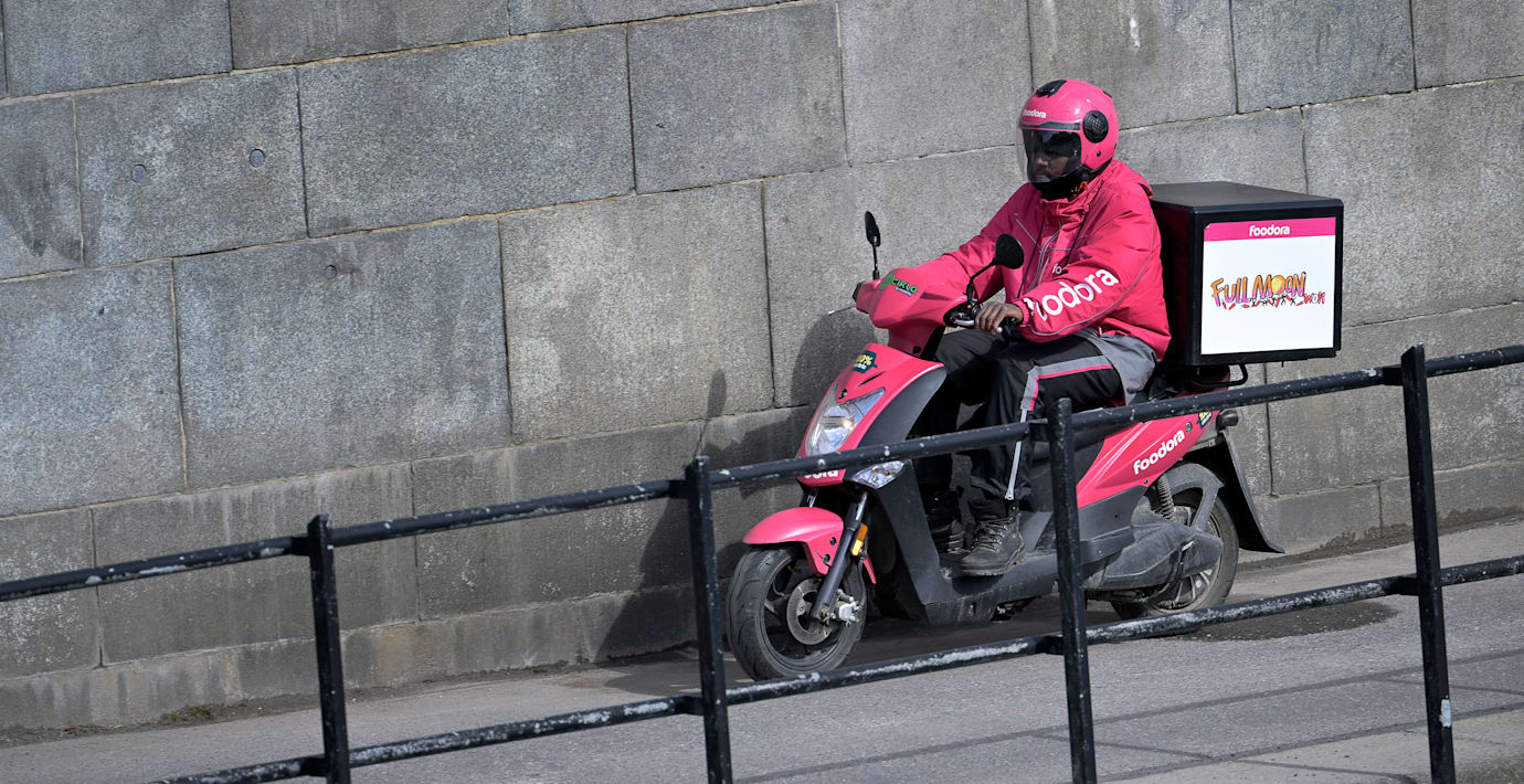 Allt fler unga skuldsatta på grund av hämtmat